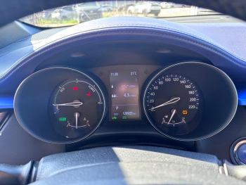 Photo 10 du bon plan TOYOTA C-HR 122h Graphic 2WD E-CVT MY20 occasion à 17690 €