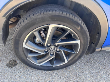 Photo 12 du bon plan TOYOTA C-HR 122h Graphic 2WD E-CVT MY20 occasion à 17690 €