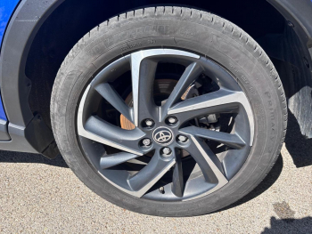 Photo 13 du bon plan TOYOTA C-HR 122h Graphic 2WD E-CVT MY20 occasion à 17690 €