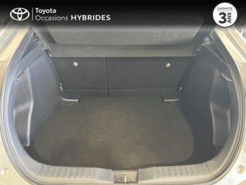 Photo 10 du bon plan TOYOTA C-HR 1.8 Hybride 140ch Design MY25 occasion à 26990 €