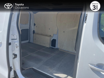 Photo 7 du bon plan TOYOTA ProAce VUL Medium 2.0 D-4D 140 Business MC22 occasion à 21990 €