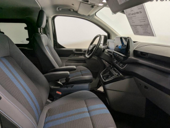 Photo 23 du bon plan FORD Transit Custom Fg VUL 320 L1H1 2.5 Duratec 232ch Hybride recheargeable Cabine Approfondie Sport CVT occasion à 43989 €