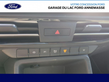 Photo 21 du bon plan FORD Tourneo Connect 1.5 EcoBoost 114ch Titanium occasion à 24990 €