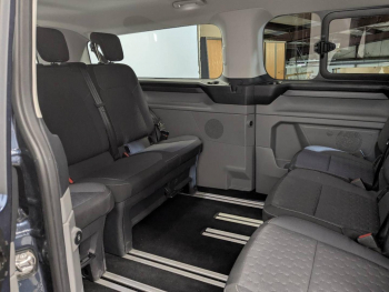 Photo 12 du bon plan FORD Tourneo Custom 320 L2H1 2.0 EcoBlue 150ch Titanium occasion à 55990 €