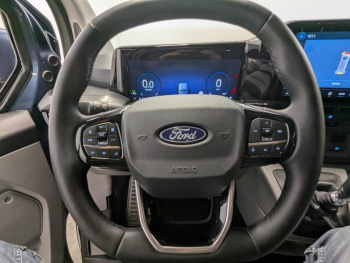 Photo 17 du bon plan FORD Tourneo Custom 320 L2H1 2.0 EcoBlue 150ch Titanium occasion à 55990 €