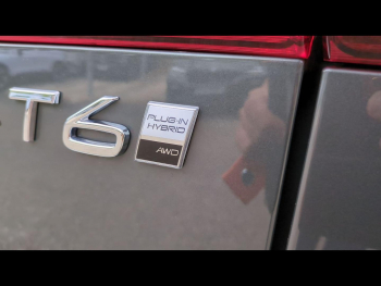 Photo 12 du bon plan VOLVO XC60 T6 Hybride Rechargeable 350ch Ultra Style Chrome Geartronic 8 AWD occasion à 54990 €