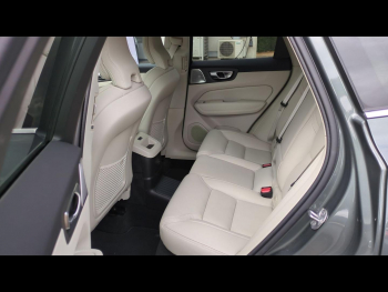 Photo 19 du bon plan VOLVO XC60 T6 Hybride Rechargeable 350ch Ultra Style Chrome Geartronic 8 AWD occasion à 54990 €