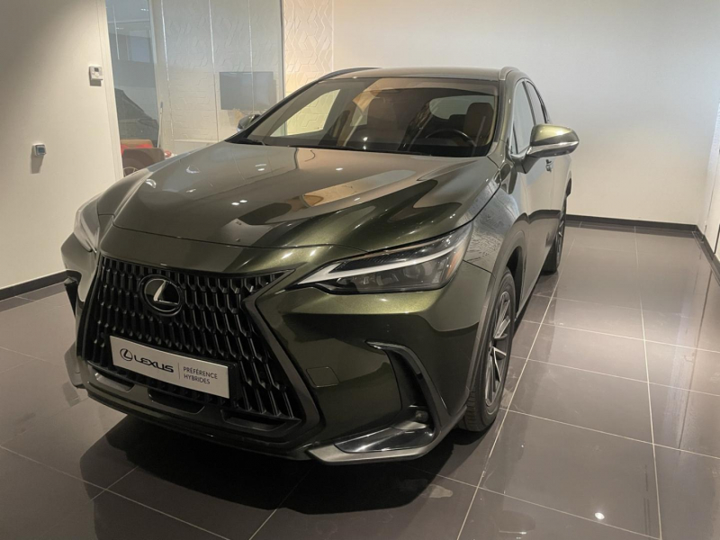 Bon plan LEXUS NX 450h+ Luxe 4WD MY25 occasion à 49990 €