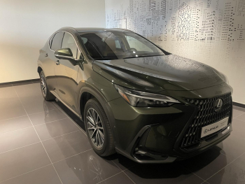 Photo 3 du bon plan LEXUS NX 450h+ Luxe 4WD MY25 occasion à 49990 €