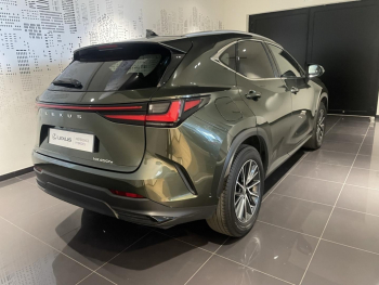 Photo 4 du bon plan LEXUS NX 450h+ Luxe 4WD MY25 occasion à 49990 €