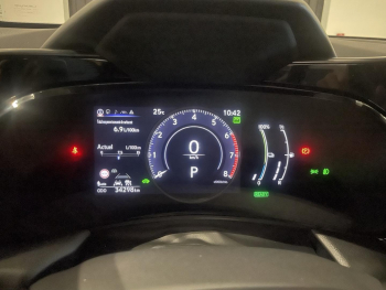 Photo 21 du bon plan LEXUS NX 450h+ Luxe 4WD MY25 occasion à 49990 €