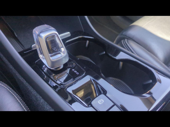 Photo 21 du bon plan VOLVO XC40 T5 Recharge 180 + 82ch Ultimate DCT 7 occasion à 29990 €