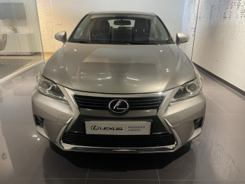 Photo 2 du bon plan LEXUS CT 200h Pack Business occasion à 15990 €