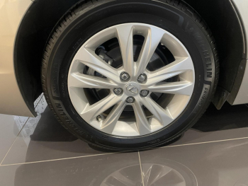 Photo 8 du bon plan LEXUS CT 200h Pack Business occasion à 15990 €