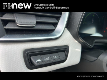 Photo 14 du bon plan RENAULT Clio 1.6 E-Tech 145ch full hybrid Techno occasion à 18970 €