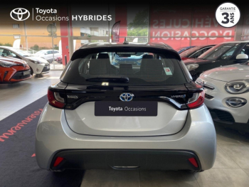 Photo 13 du bon plan TOYOTA Yaris 116h Dynamic Business 5p + Programme Beyond Zero Academy MY22 occasion à 16990 €