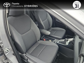 Photo 19 du bon plan TOYOTA Yaris 116h Dynamic Business 5p + Programme Beyond Zero Academy MY22 occasion à 16990 €