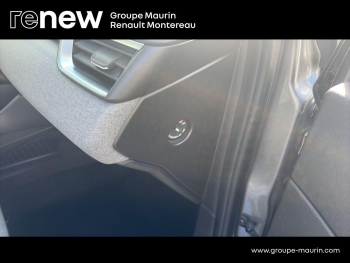 Photo 21 du bon plan RENAULT Clio 1.0 TCe 100ch Evolution GPL occasion à 15190 €