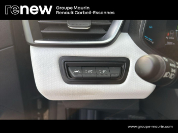 Photo 20 du bon plan RENAULT Clio 1.6 E-Tech hybride 145ch Techno occasion à 17470 €