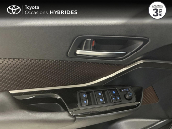 Photo 22 du bon plan TOYOTA C-HR 122h Distinctive 2WD E-CVT occasion à 17490 €