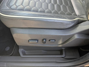 Photo 13 du bon plan FORD Kuga 1.5 Flexifuel-E85 150ch Stop&Start Vignale 170g 4x2 Euro6.2 occasion à 18490 €