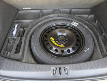 Photo 18 du bon plan FORD Kuga 1.5 Flexifuel-E85 150ch Stop&Start Vignale 170g 4x2 Euro6.2 occasion à 18490 €