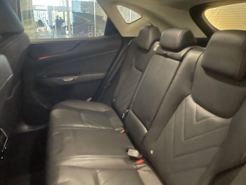 Photo 14 du bon plan LEXUS NX 450h+ Executive 4WD MY24 occasion à 39990 €