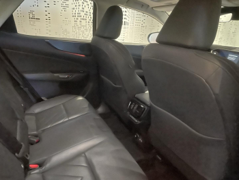 Photo 15 du bon plan LEXUS NX 450h+ Executive 4WD MY24 occasion à 39990 €