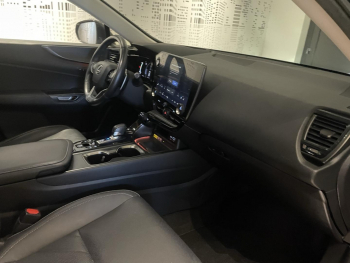 Photo 18 du bon plan LEXUS NX 450h+ Executive 4WD MY24 occasion à 39990 €