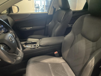 Photo 20 du bon plan LEXUS NX 450h+ Executive 4WD MY24 occasion à 39990 €