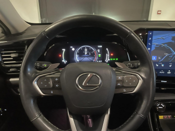 Photo 23 du bon plan LEXUS NX 450h+ Executive 4WD MY24 occasion à 39990 €