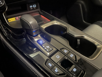 Photo 24 du bon plan LEXUS NX 450h+ Executive 4WD MY24 occasion à 39990 €