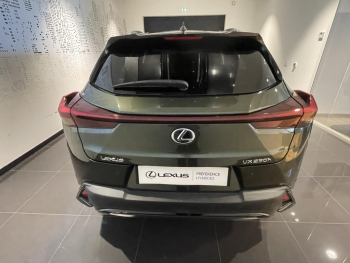 Photo 5 du bon plan LEXUS UX 250h F SPORT Design 2WD occasion à 28990 €