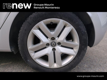 Photo 29 du bon plan RENAULT Clio 1.6 E-Tech 140ch Business -21 occasion à 12290 €