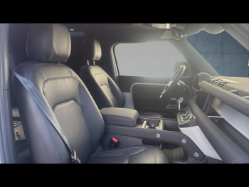 Photo 8 du bon plan LAND-ROVER Defender 90 3.0 D250 Hard Top SE occasion à 59990 €