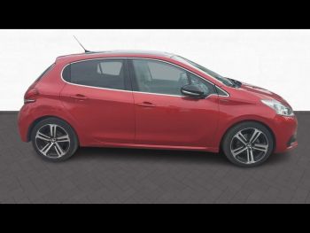 Photo 4 du bon plan PEUGEOT 208 1.2 PureTech 110ch E6.c GT Line S&S EAT6 5p occasion à 7299 €