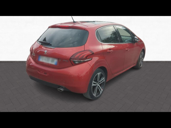 Photo 5 du bon plan PEUGEOT 208 1.2 PureTech 110ch E6.c GT Line S&S EAT6 5p occasion à 7299 €
