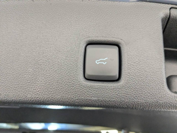 Photo 17 du bon plan FORD Kuga 2.5 Duratec 180ch Hybrid FlexiFuel BlueCruise Edition Powershift occasion à 41990 €