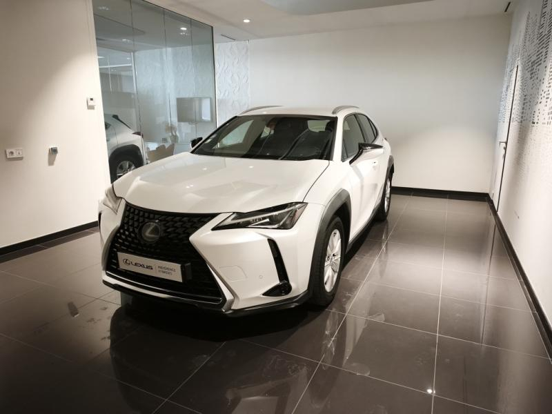 Bon plan LEXUS UX 250h 2WD Pack Confort Business MY20 occasion à 20990 €