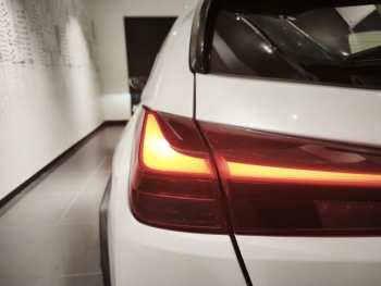 Photo 8 du bon plan LEXUS UX 250h 2WD Pack Confort Business MY20 occasion à 20990 €