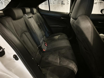 Photo 14 du bon plan LEXUS UX 250h 2WD Pack Confort Business MY20 occasion à 20990 €