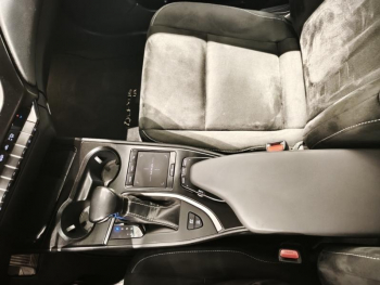 Photo 26 du bon plan LEXUS UX 250h 2WD Pack Confort Business MY20 occasion à 20990 €