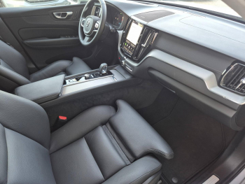 Photo 11 du bon plan VOLVO XC60 T6 Hybride Rechargeable 253 + 145ch Ultra Style Chrome Geartronic 8 AWD occasion à 49900 €
