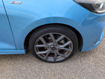 Photo 21 du bon plan FORD Fiesta 1.0 EcoBoost Hybrid 125ch ST-Line 5p occasion à 14075 €