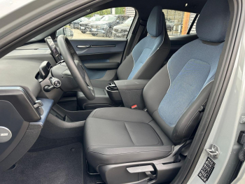 Photo 6 du bon plan VOLVO EX30 Single 272ch Start occasion à 27990 €