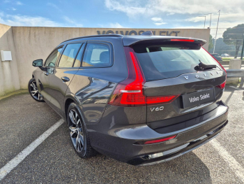 Photo 3 du bon plan VOLVO V60 B4 197ch Plus Style Dark DCT 7 occasion à 37290 €