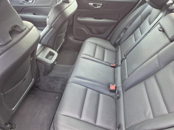 Photo 7 du bon plan VOLVO V60 B4 197ch Plus Style Dark DCT 7 occasion à 37290 €