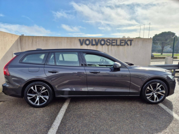 Photo 12 du bon plan VOLVO V60 B4 197ch Plus Style Dark DCT 7 occasion à 37290 €