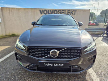 Photo 14 du bon plan VOLVO V60 B4 197ch Plus Style Dark DCT 7 occasion à 37290 €