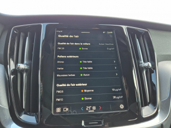 Photo 18 du bon plan VOLVO V60 B4 197ch Plus Style Dark DCT 7 occasion à 37290 €
